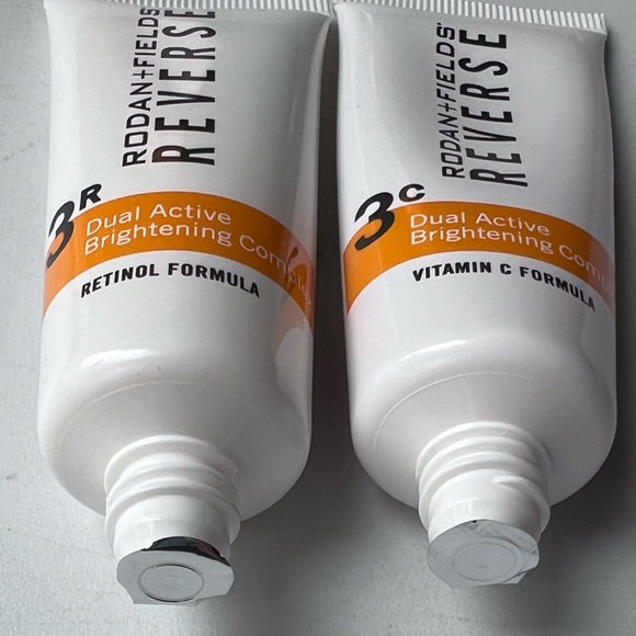 Rodan + Fields Reverse Dual Active Brightening Complex Step 3 Vitamin C Retinol - Picture 6 of 10